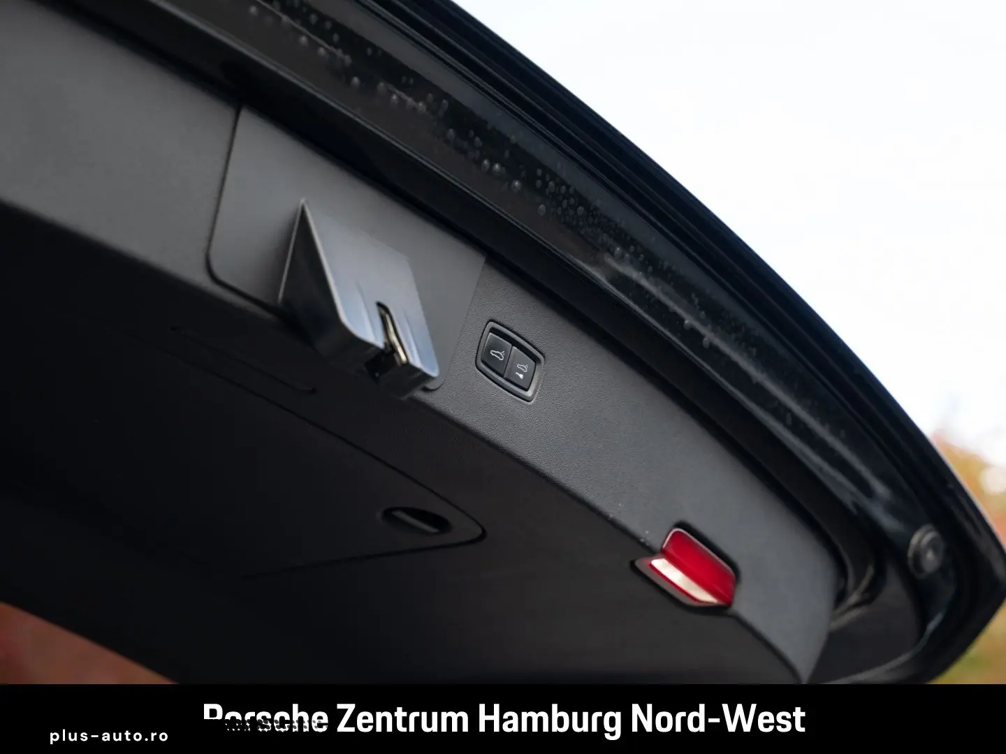 Cayenne E-Hybrid Platinum Edition  Panorama