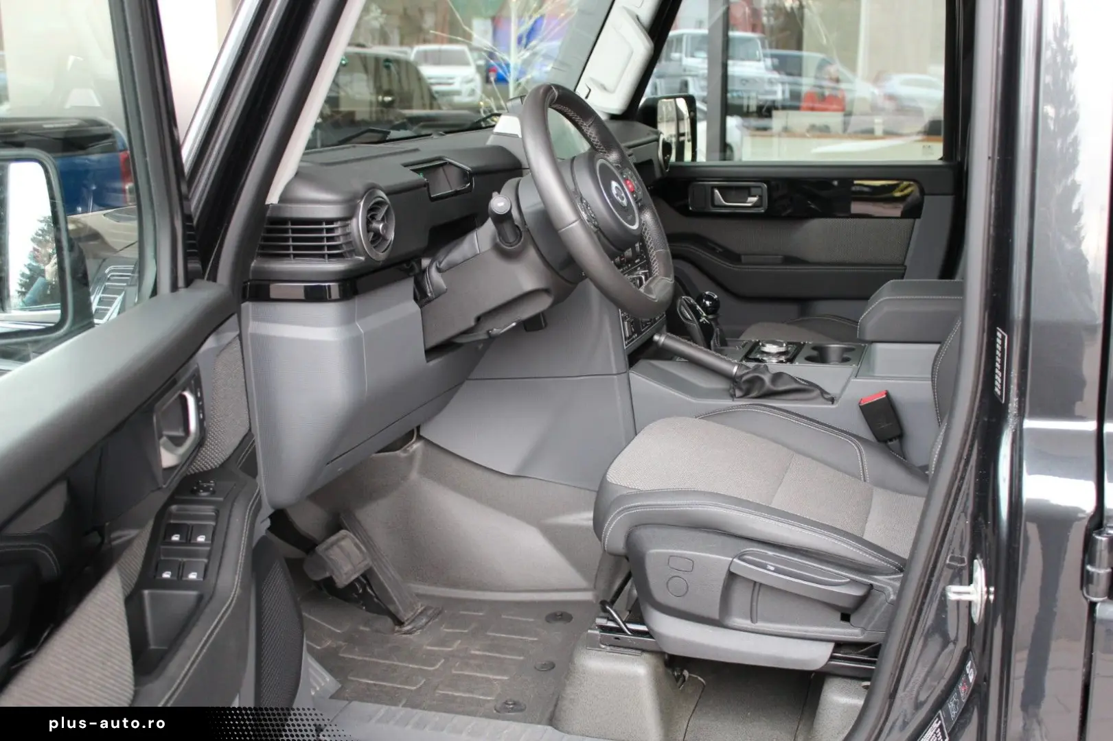 Grenadier Quartermaster Trialmaster mit Winde