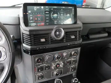 Grenadier Quartermaster Trialmaster mit Winde