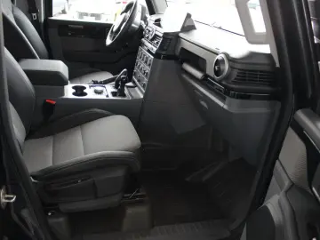 Grenadier Quartermaster Trialmaster mit Winde