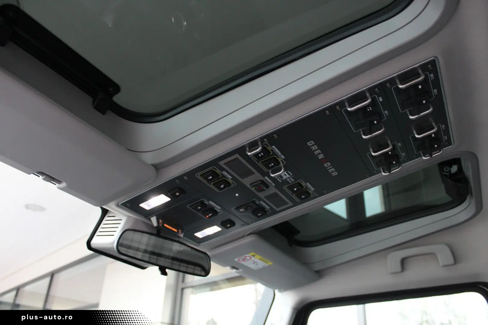 Grenadier Quartermaster Trialmaster mit Winde