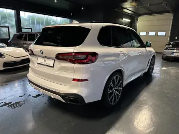 X5 xDrive 45e M Sport Fond-Entertainment Pano HK