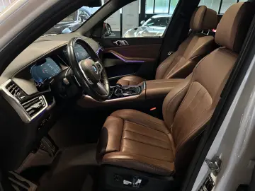 X5 xDrive 45e M Sport Fond-Entertainment Pano HK