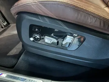 X5 xDrive 45e M Sport Fond-Entertainment Pano HK