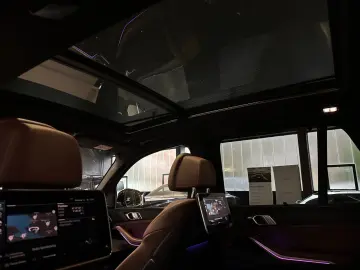 X5 xDrive 45e M Sport Fond-Entertainment Pano HK