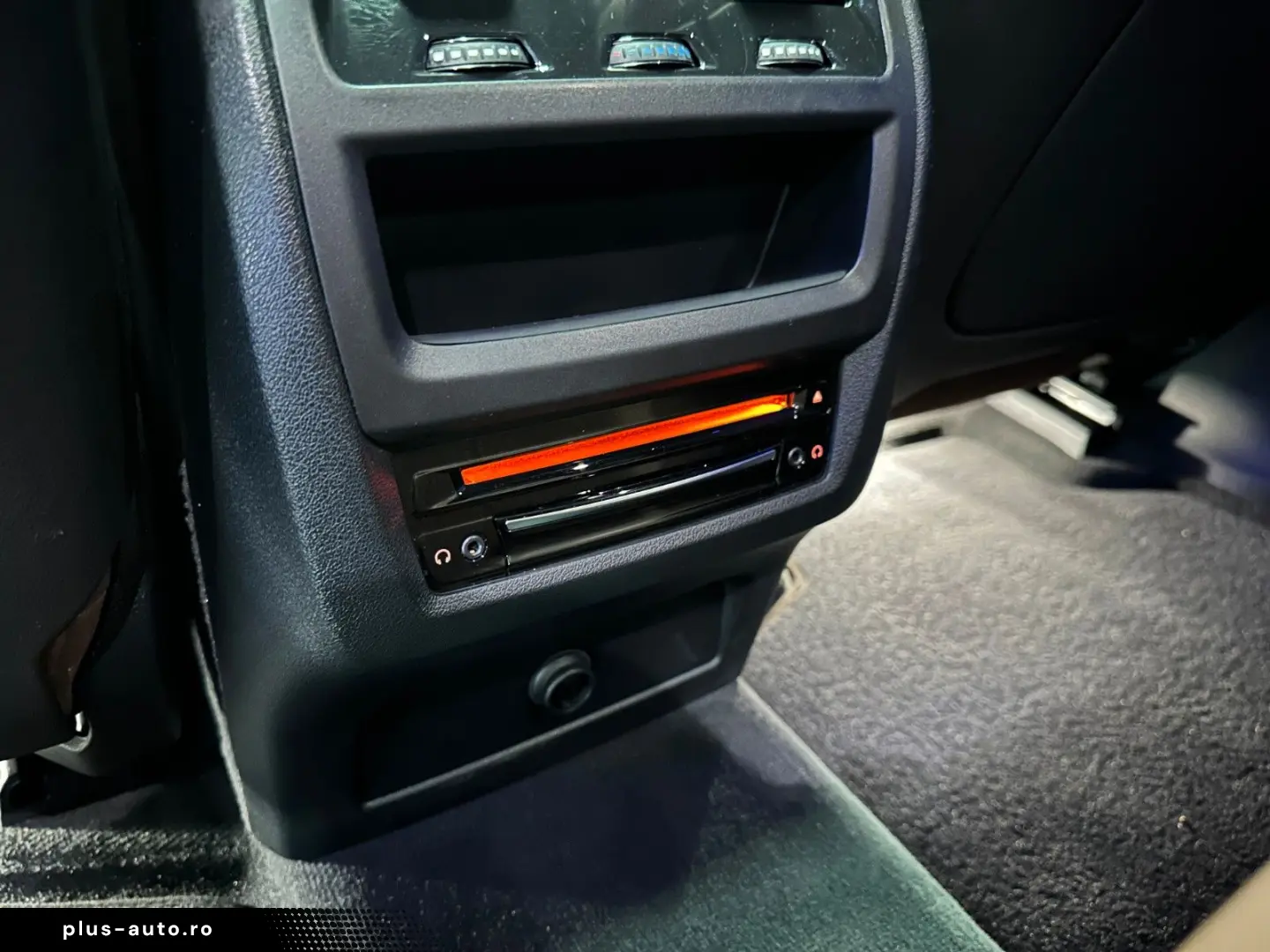 X5 xDrive 45e M Sport Fond-Entertainment Pano HK