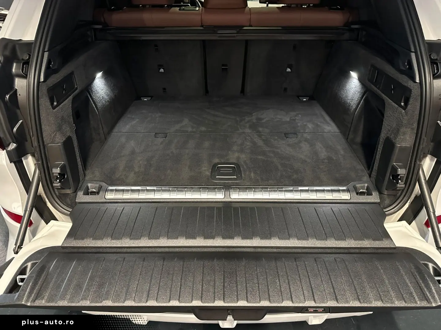 X5 xDrive 45e M Sport Fond-Entertainment Pano HK