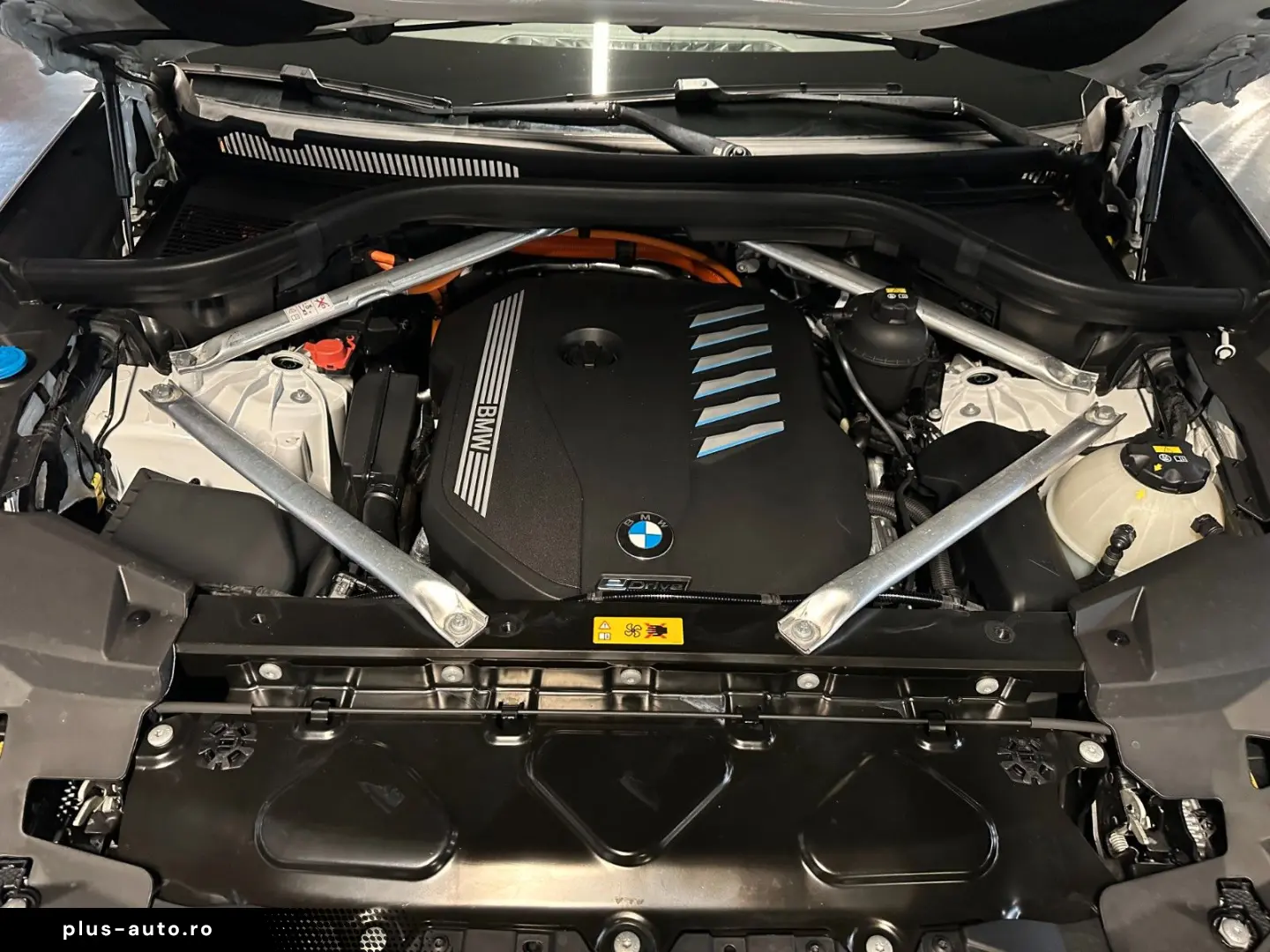 X5 xDrive 45e M Sport Fond-Entertainment Pano HK