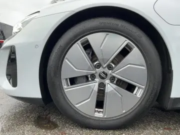 e-tron GT basis quattro Kam. Leder Luft Navi 360