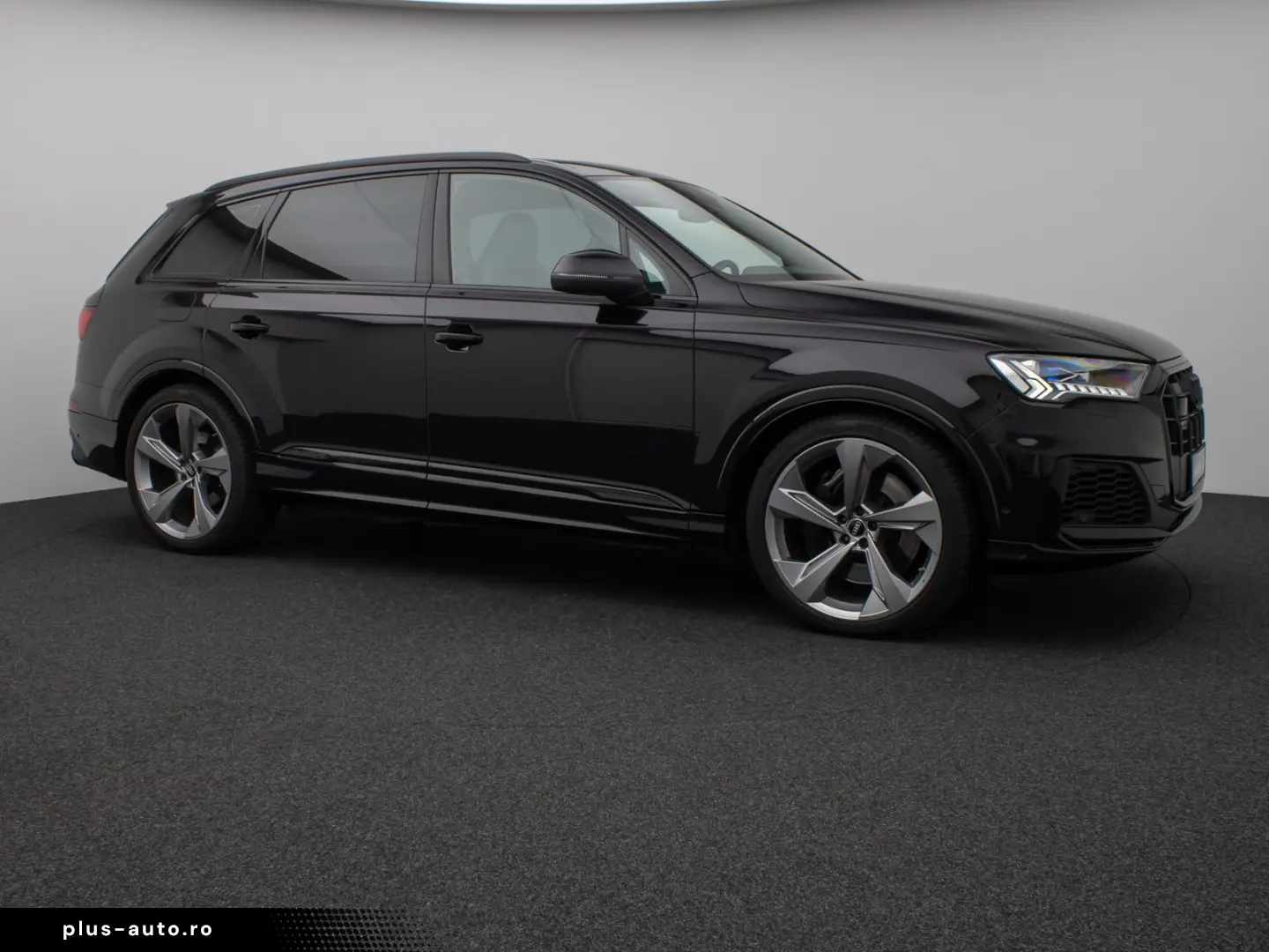 SQ7 4.0 TDI quattro. Panorama 360  HUD 7 Sitzer