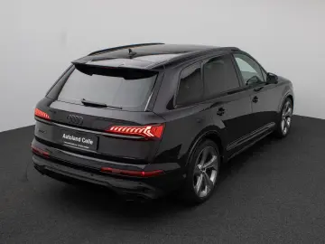 SQ7 4.0 TDI quattro. Panorama 360  HUD 7 Sitzer