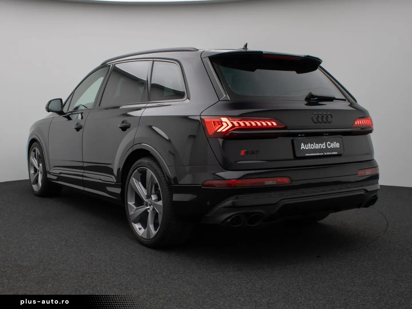 SQ7 4.0 TDI quattro. Panorama 360  HUD 7 Sitzer