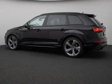 SQ7 4.0 TDI quattro. Panorama 360  HUD 7 Sitzer