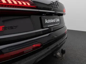 SQ7 4.0 TDI quattro. Panorama 360  HUD 7 Sitzer