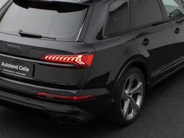 SQ7 4.0 TDI quattro. Panorama 360  HUD 7 Sitzer