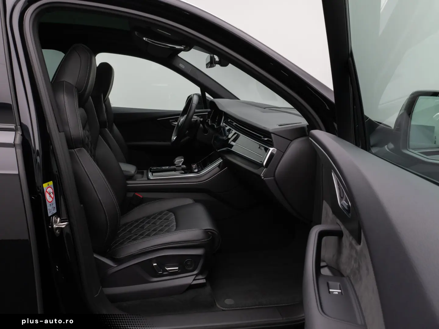 SQ7 4.0 TDI quattro. Panorama 360  HUD 7 Sitzer