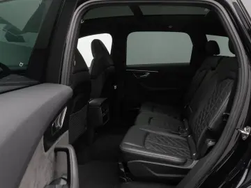 SQ7 4.0 TDI quattro. Panorama 360  HUD 7 Sitzer