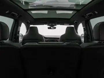 SQ7 4.0 TDI quattro. Panorama 360  HUD 7 Sitzer