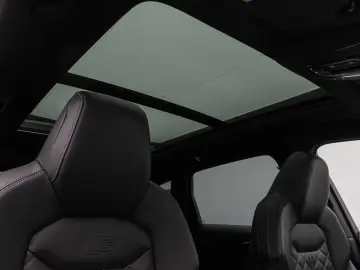 SQ7 4.0 TDI quattro. Panorama 360  HUD 7 Sitzer
