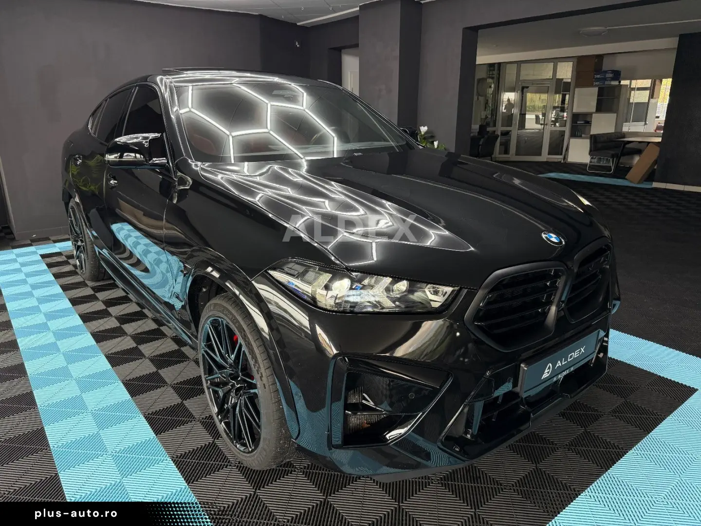 BMW X6 M Comp B&W SKYLOUNGE CARBON MASSAGE