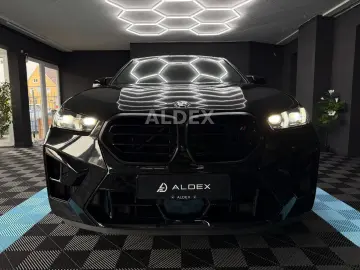 BMW X6 M Comp B&W SKYLOUNGE CARBON MASSAGE