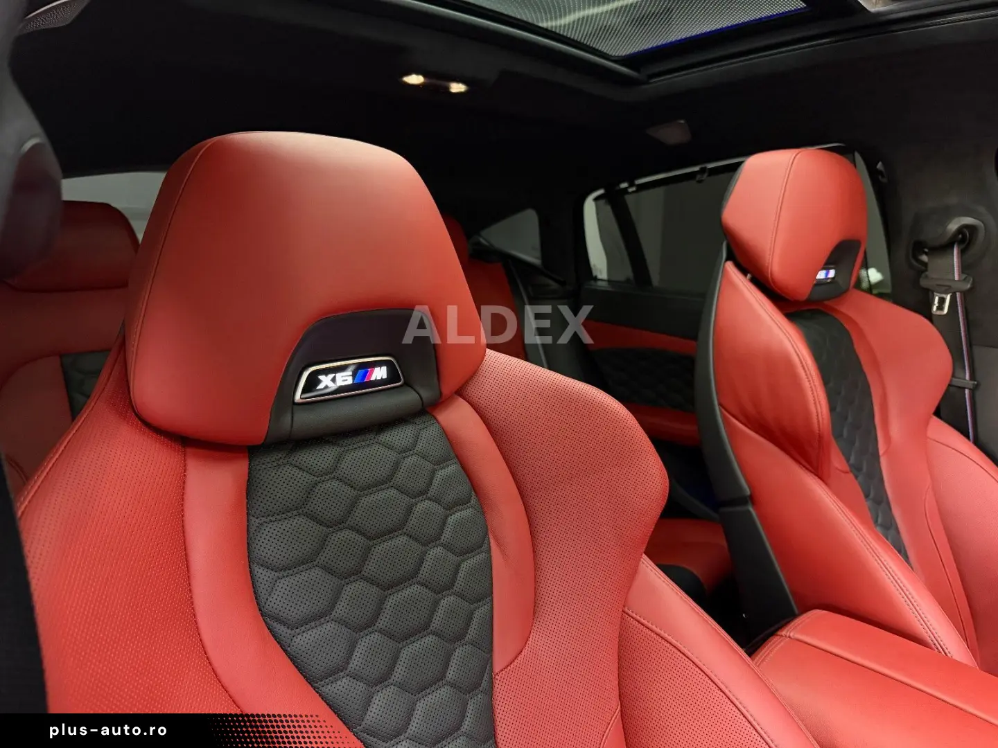 BMW X6 M Comp B&W SKYLOUNGE CARBON MASSAGE