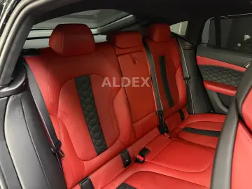 BMW X6 M Comp B&W SKYLOUNGE CARBON MASSAGE