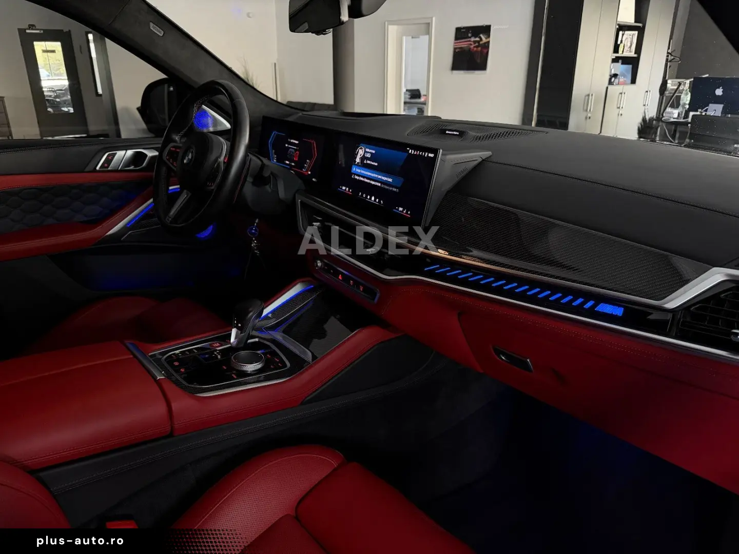 BMW X6 M Comp B&W SKYLOUNGE CARBON MASSAGE