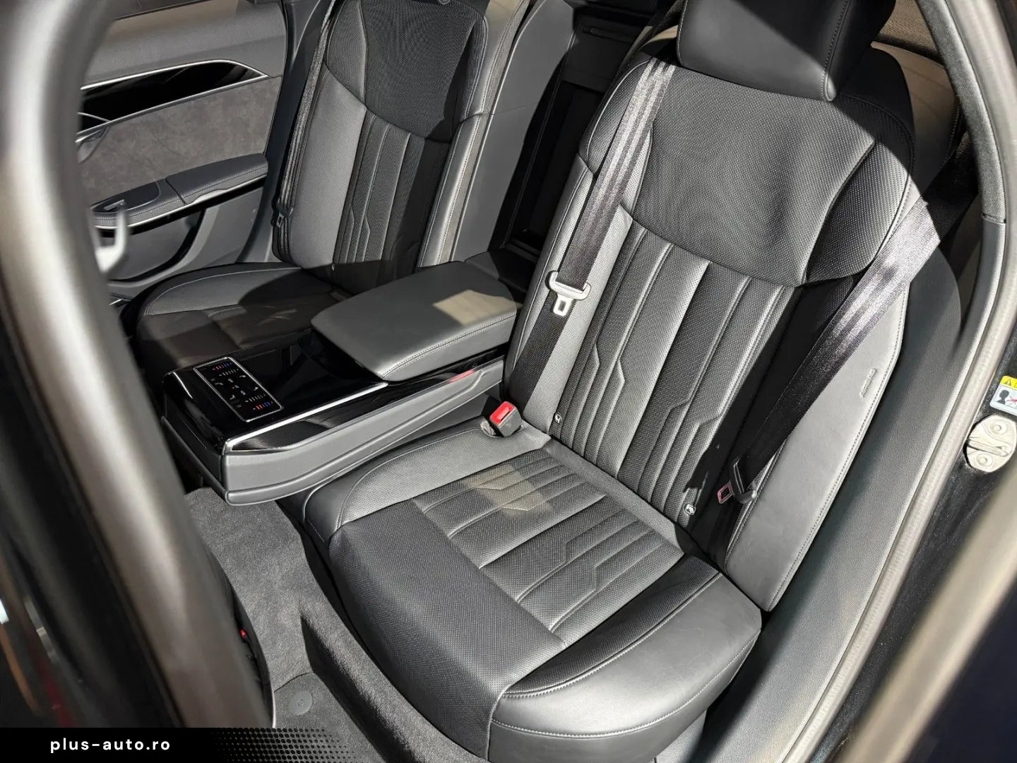 S8 Laser StandHz Pano B&O Masage HUD