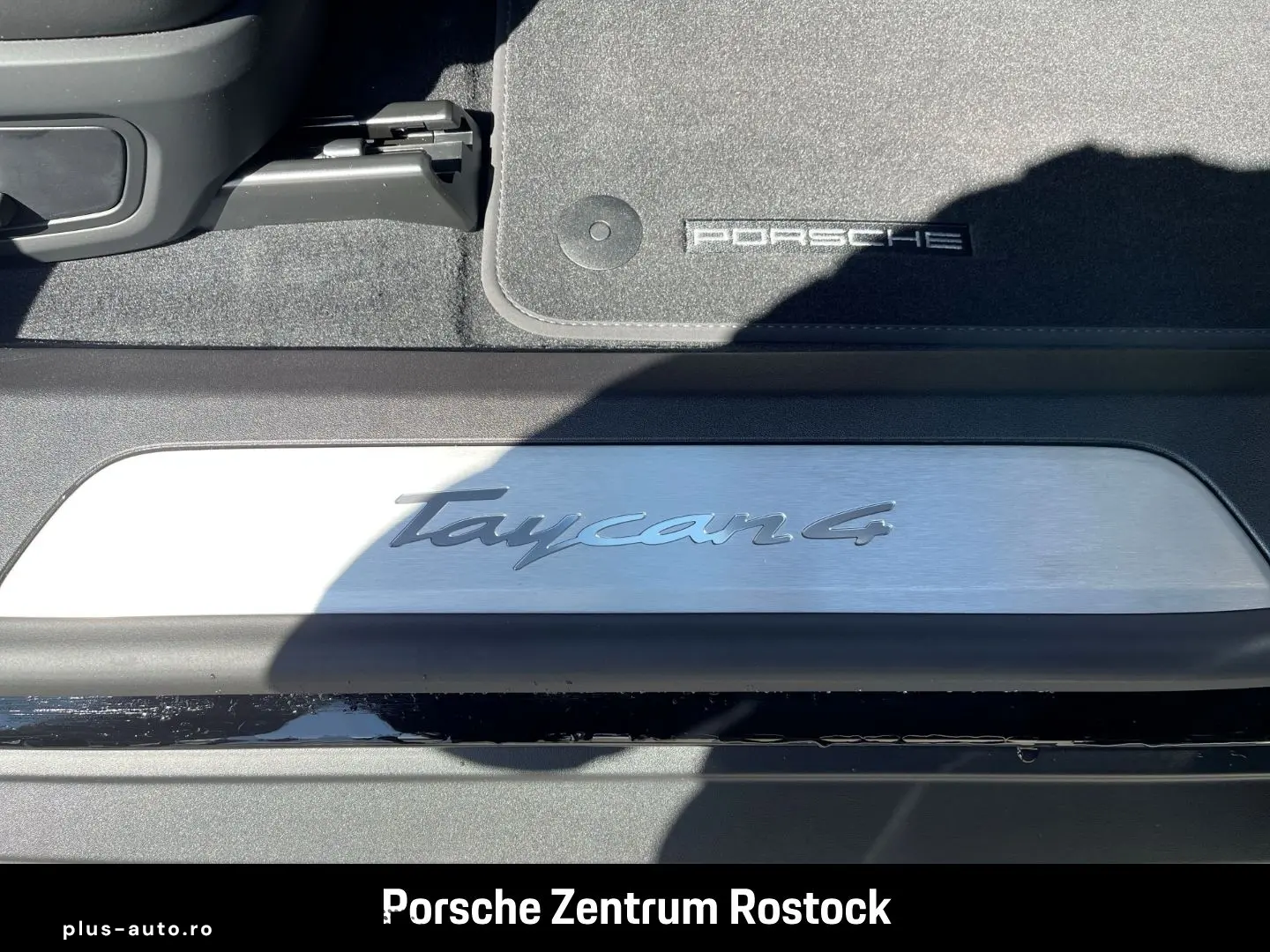 Taycan 4 Cross Turismo Rückfahrkamera Panorama