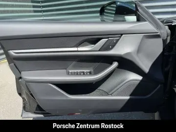 Taycan 4 Cross Turismo Rückfahrkamera Panorama