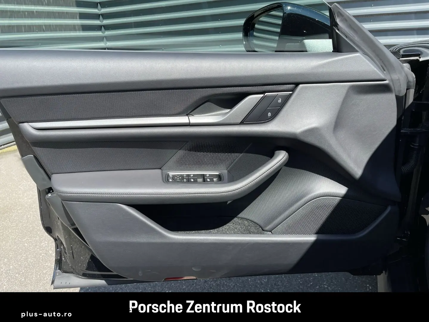 Taycan 4 Cross Turismo Rückfahrkamera Panorama