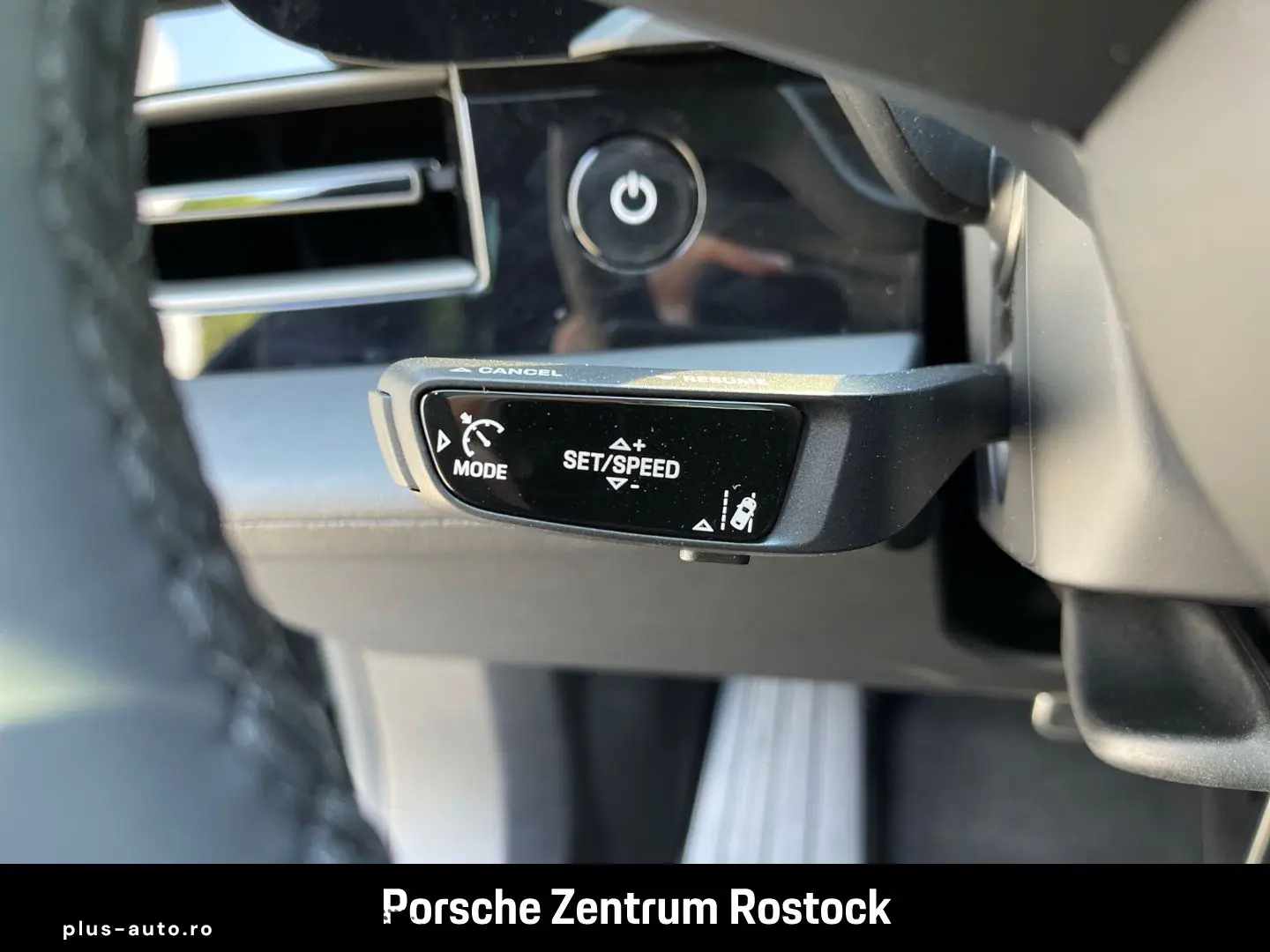 Taycan 4 Cross Turismo Rückfahrkamera Panorama