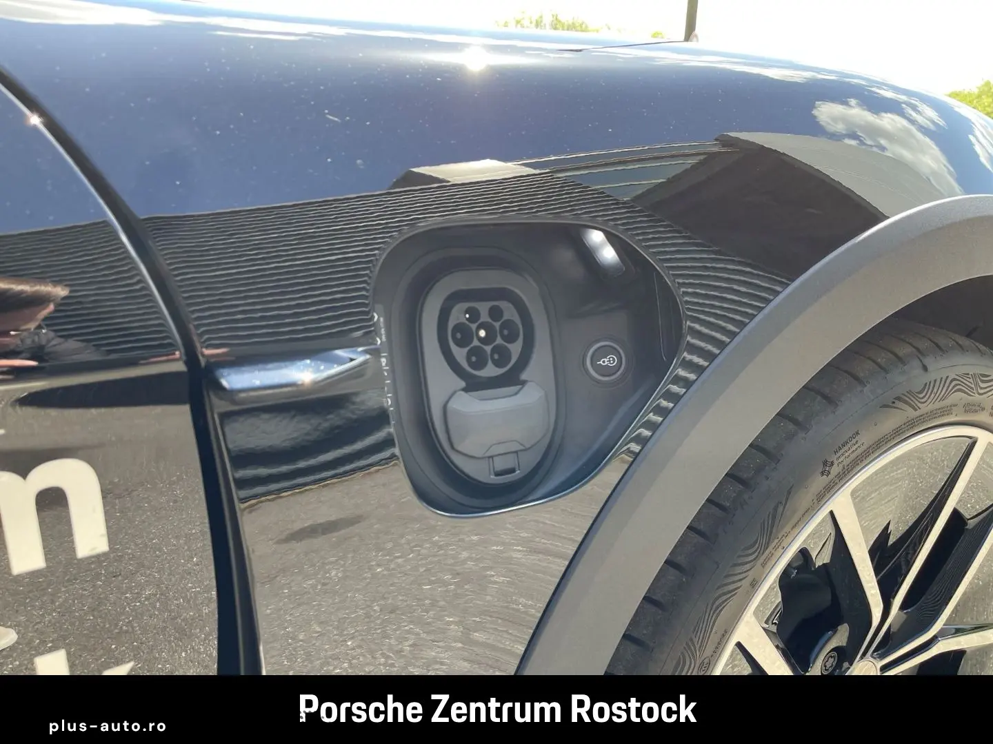 Taycan 4 Cross Turismo Rückfahrkamera Panorama