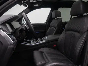 X5 M50i HUD H K 360 Massage DAB DispKey Panorama