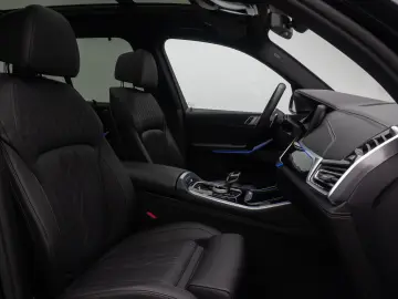 X5 M50i HUD H K 360 Massage DAB DispKey Panorama