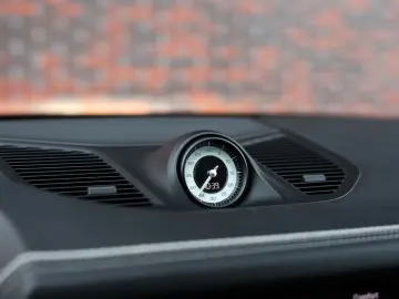 Cayenne Turbo E-Hybrid   Pano - AHK - HUD