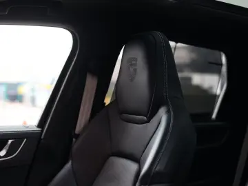 Cayenne Turbo E-Hybrid   Pano - AHK - HUD