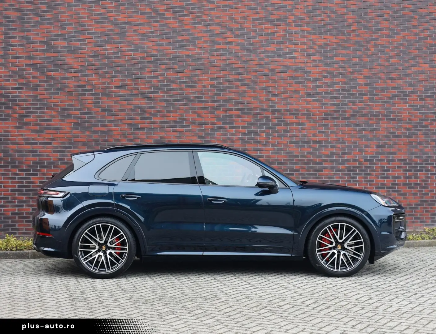 Cayenne Turbo E-Hybrid   Pano - AHK - HUD