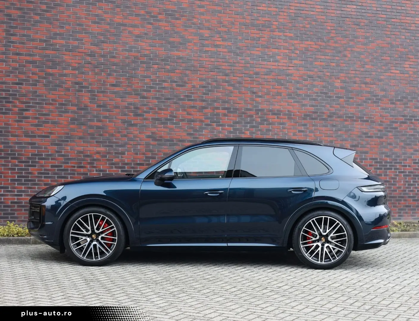 Cayenne Turbo E-Hybrid   Pano - AHK - HUD