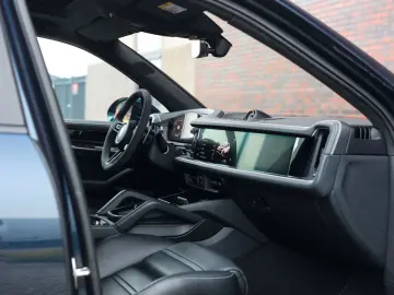 Cayenne Turbo E-Hybrid   Pano - AHK - HUD