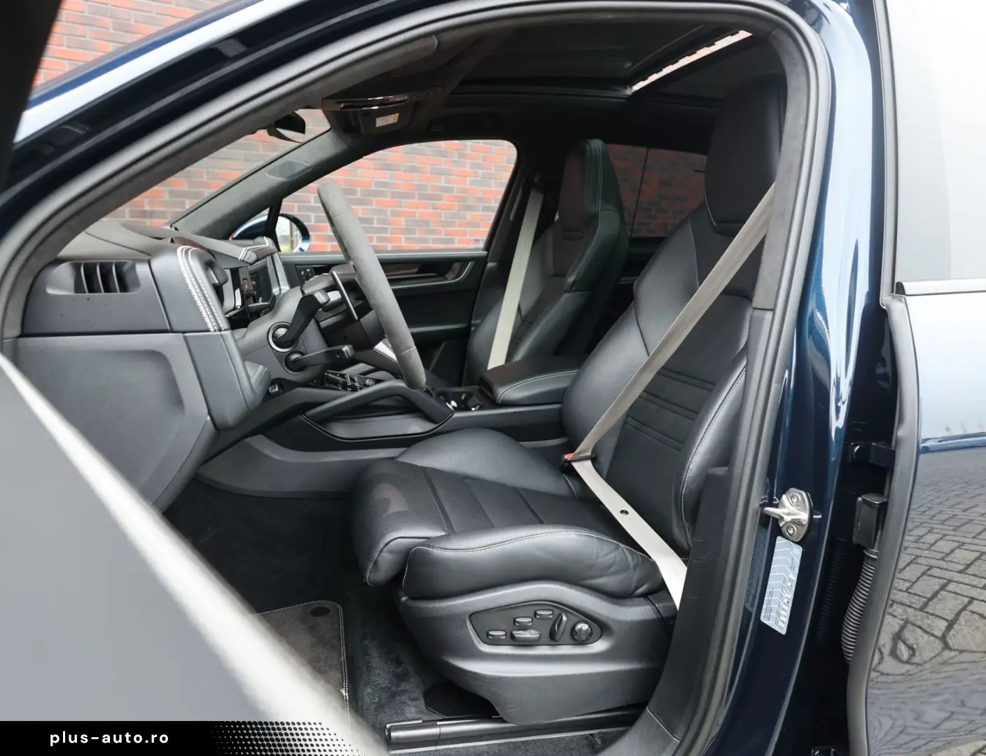 Cayenne Turbo E-Hybrid   Pano - AHK - HUD