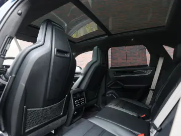 Cayenne Turbo E-Hybrid   Pano - AHK - HUD