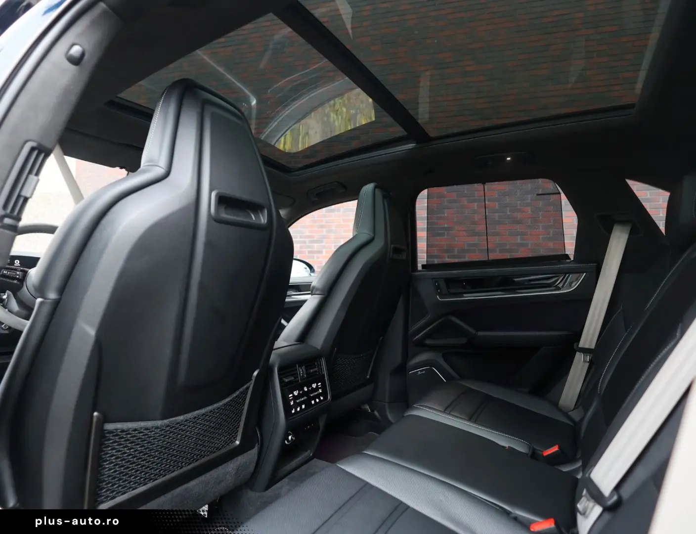 Cayenne Turbo E-Hybrid   Pano - AHK - HUD