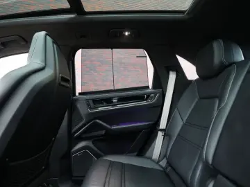 Cayenne Turbo E-Hybrid   Pano - AHK - HUD