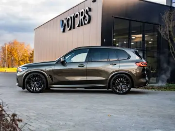 X5 X5 xDrive45e - VAT - Manhattan green - Pano -