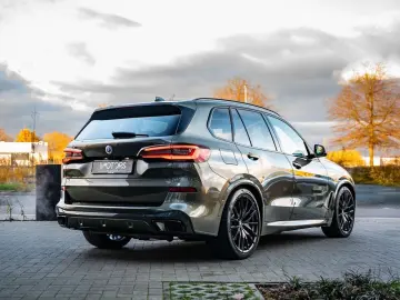 X5 X5 xDrive45e - VAT - Manhattan green - Pano -