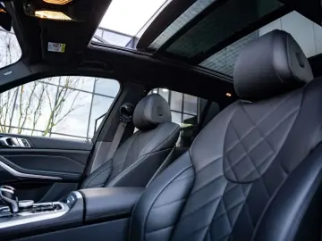 X5 X5 xDrive45e - VAT - Manhattan green - Pano -