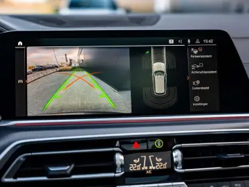 X5 X5 xDrive45e - VAT - Manhattan green - Pano -