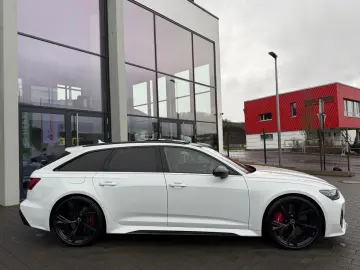 RS6 Avant 4.0 TFSI quattro Carbon Pano B&O Laser